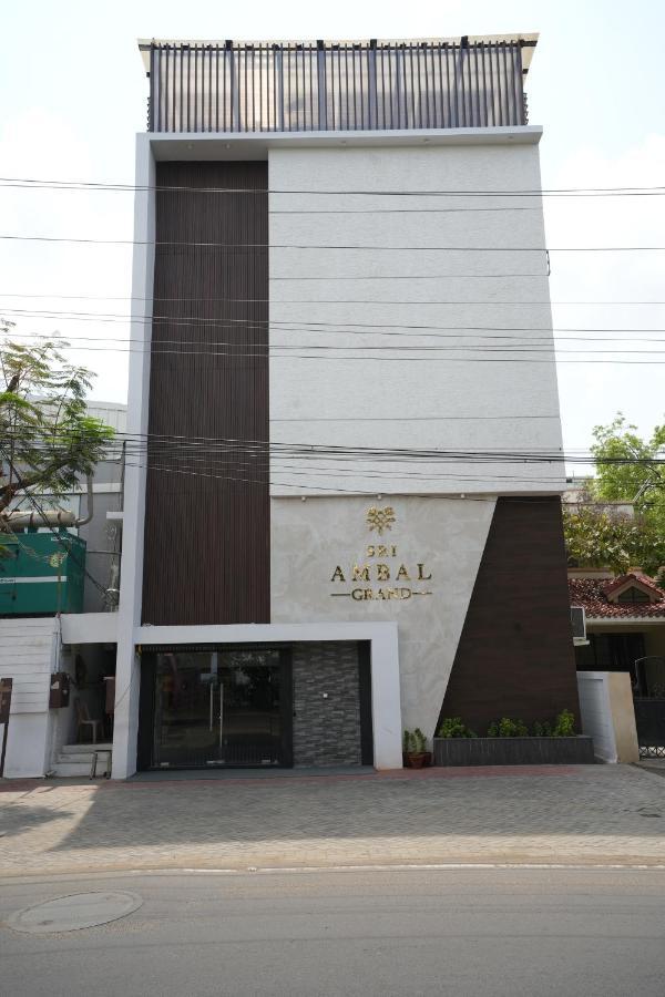 Hotel Sri Ambal Grand Virudunagar Exterior foto